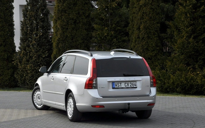 Volvo V50 cena 22900 przebieg: 232198, rok produkcji 2012 z Dęblin małe 704